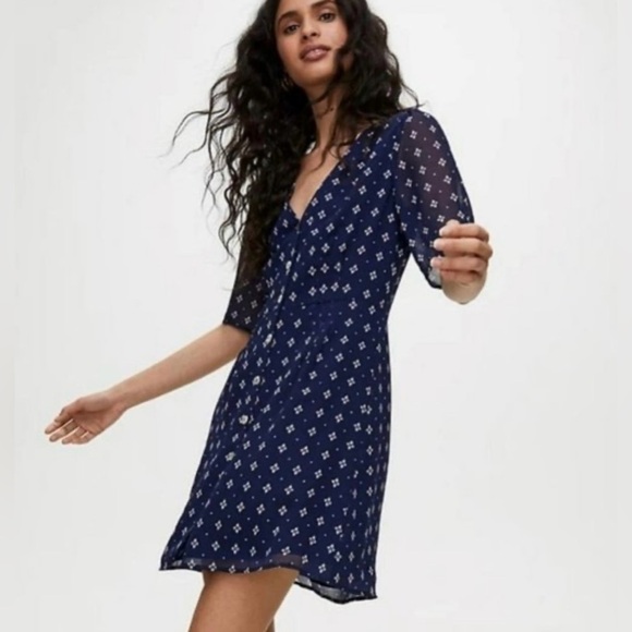 WILFRED Aritzia Mini Button Front A-Line Navy Chiffon Dress Size 2 - Picture 1 of 11